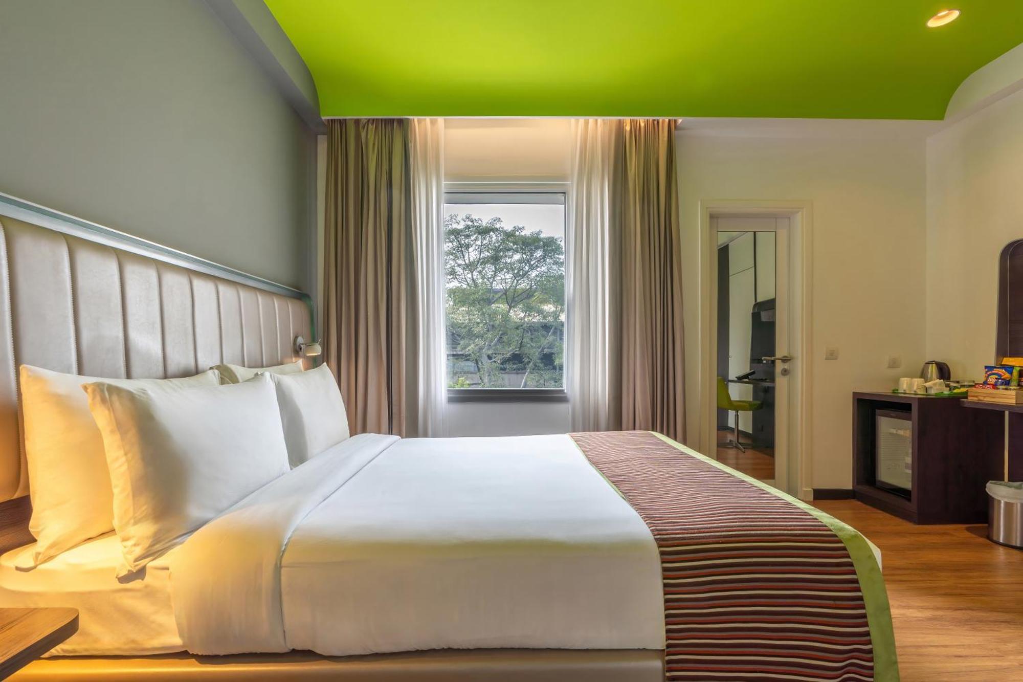 Park Inn By Radisson,South Delhi New Delhi Exteriör bild A room at the hotel