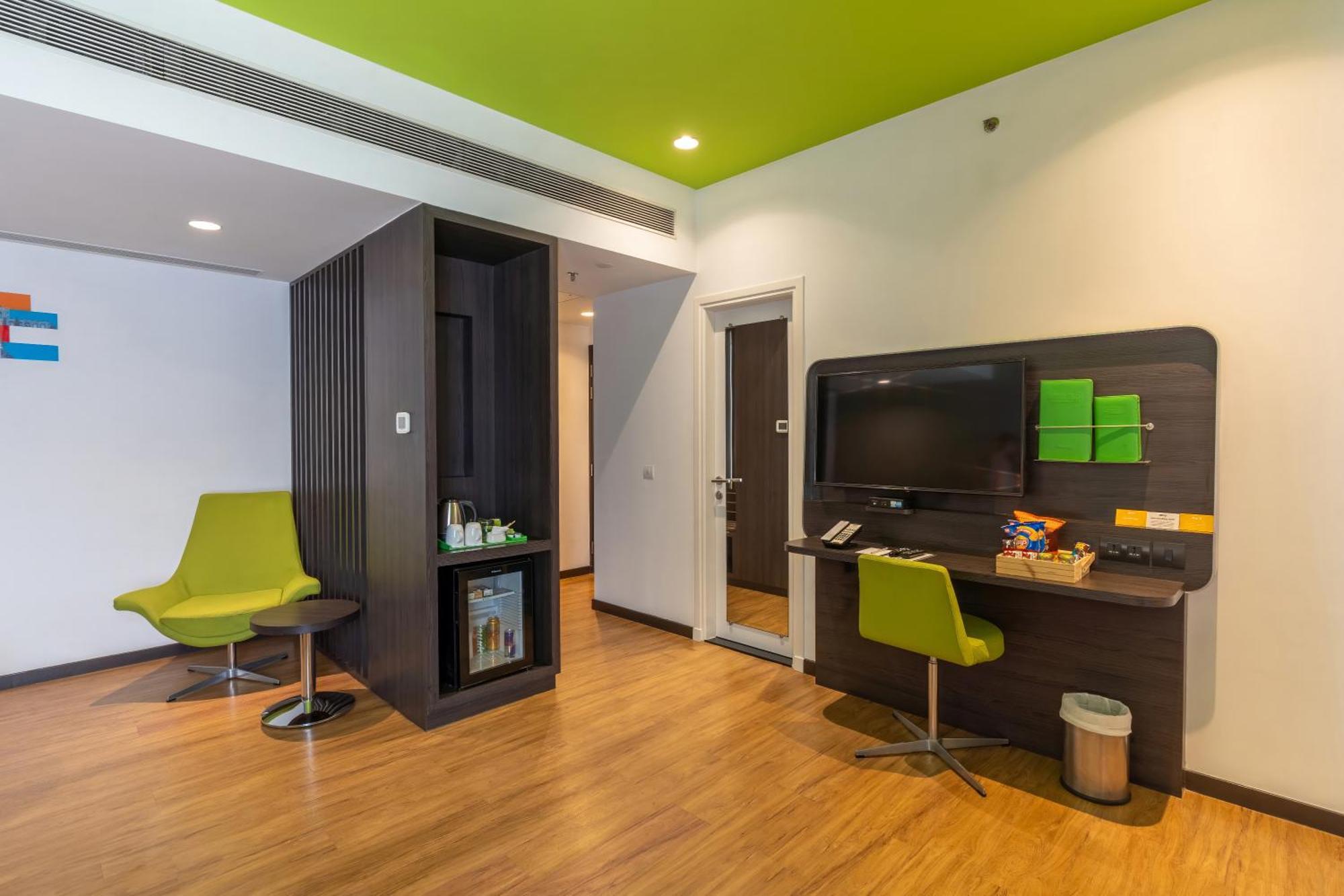 Park Inn By Radisson,South Delhi New Delhi Exteriör bild A room at the hotel