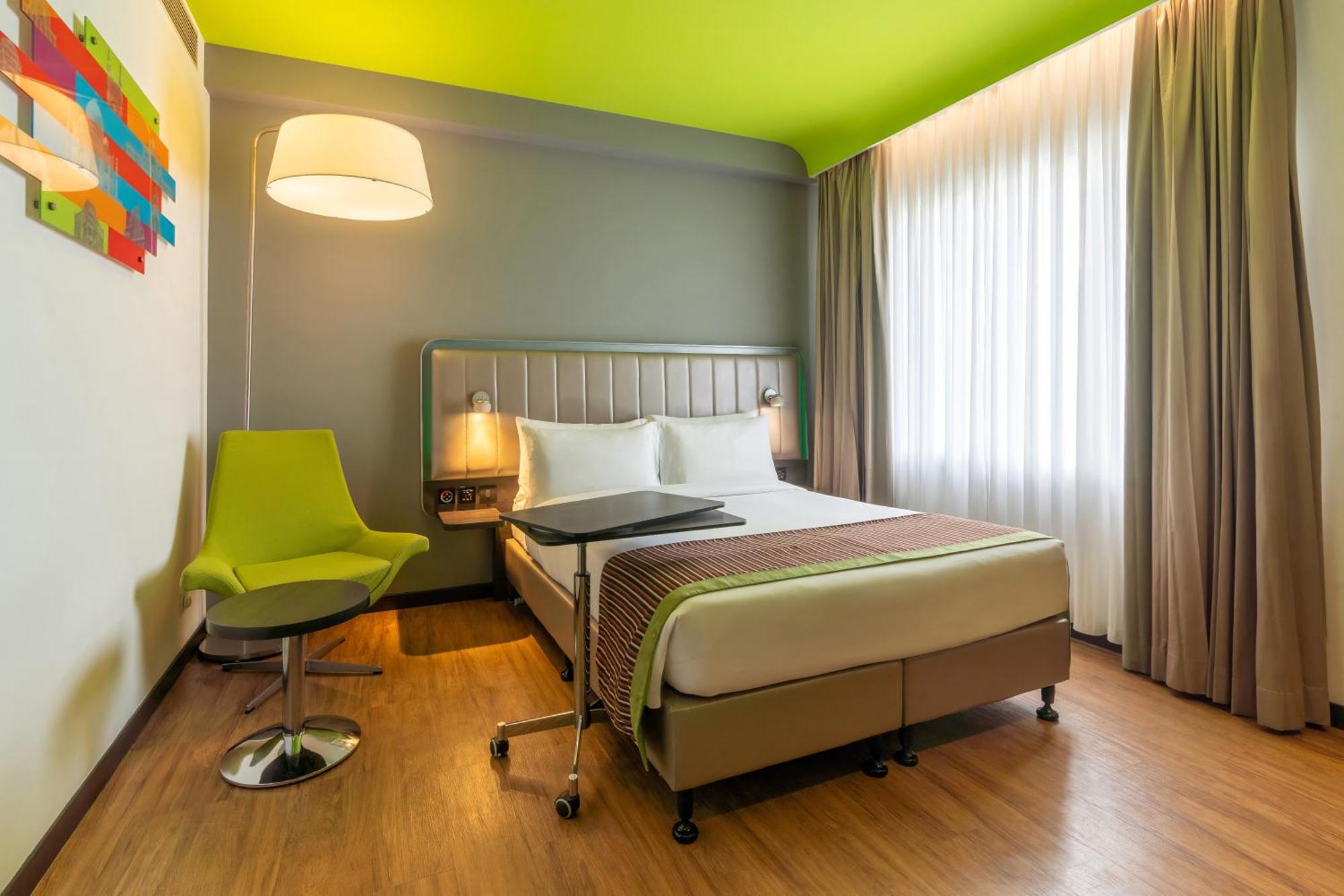 Park Inn By Radisson,South Delhi New Delhi Exteriör bild A room at the hotel