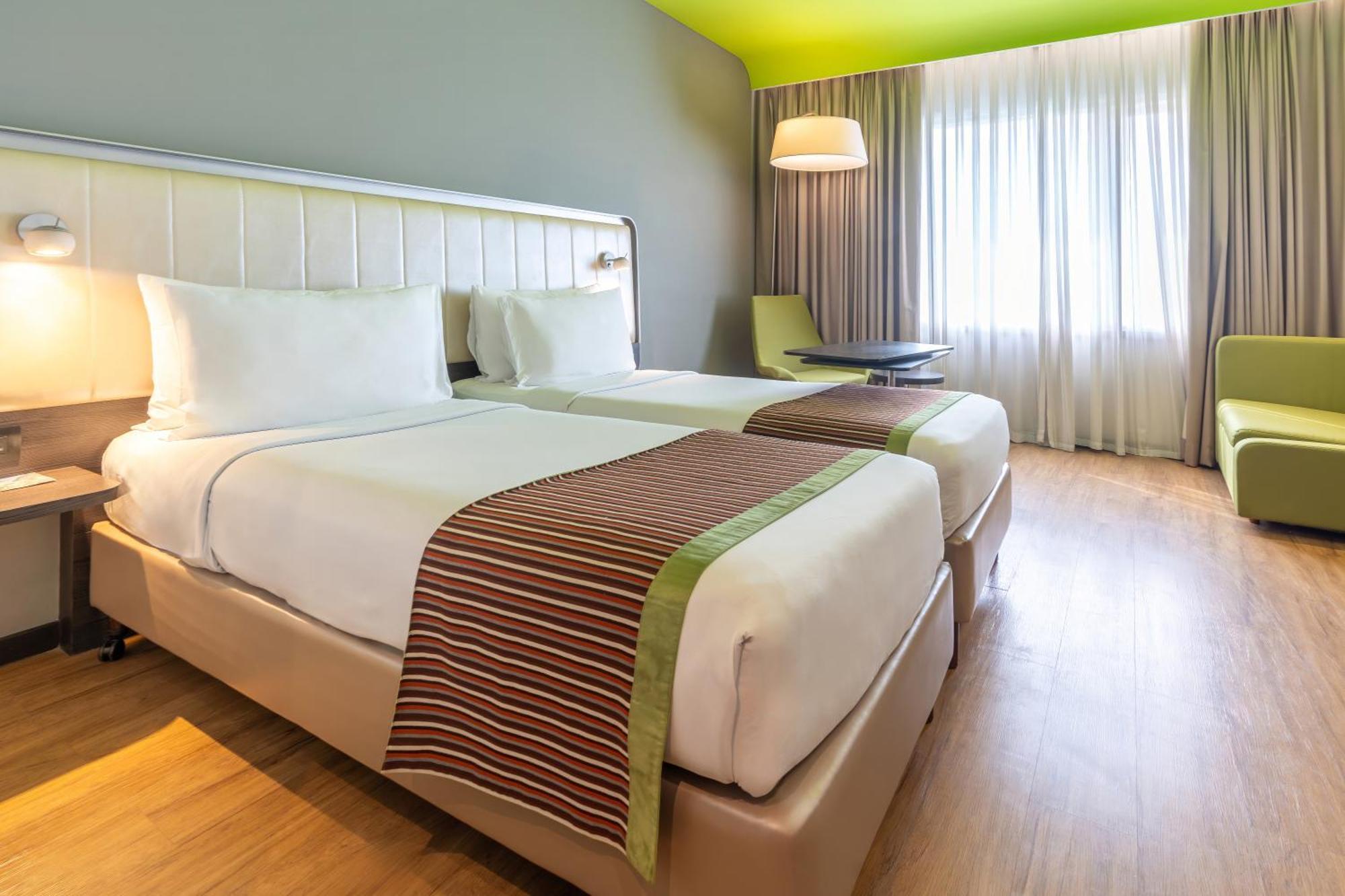 Park Inn By Radisson,South Delhi New Delhi Exteriör bild A room at the hotel