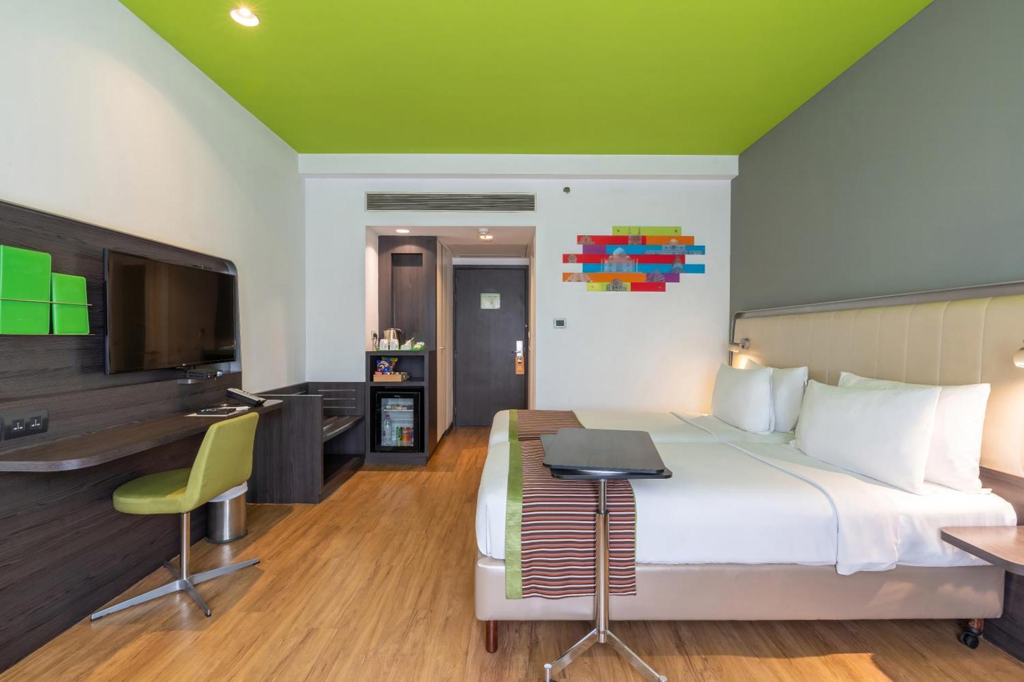 Park Inn By Radisson,South Delhi New Delhi Exteriör bild A room at the hotel